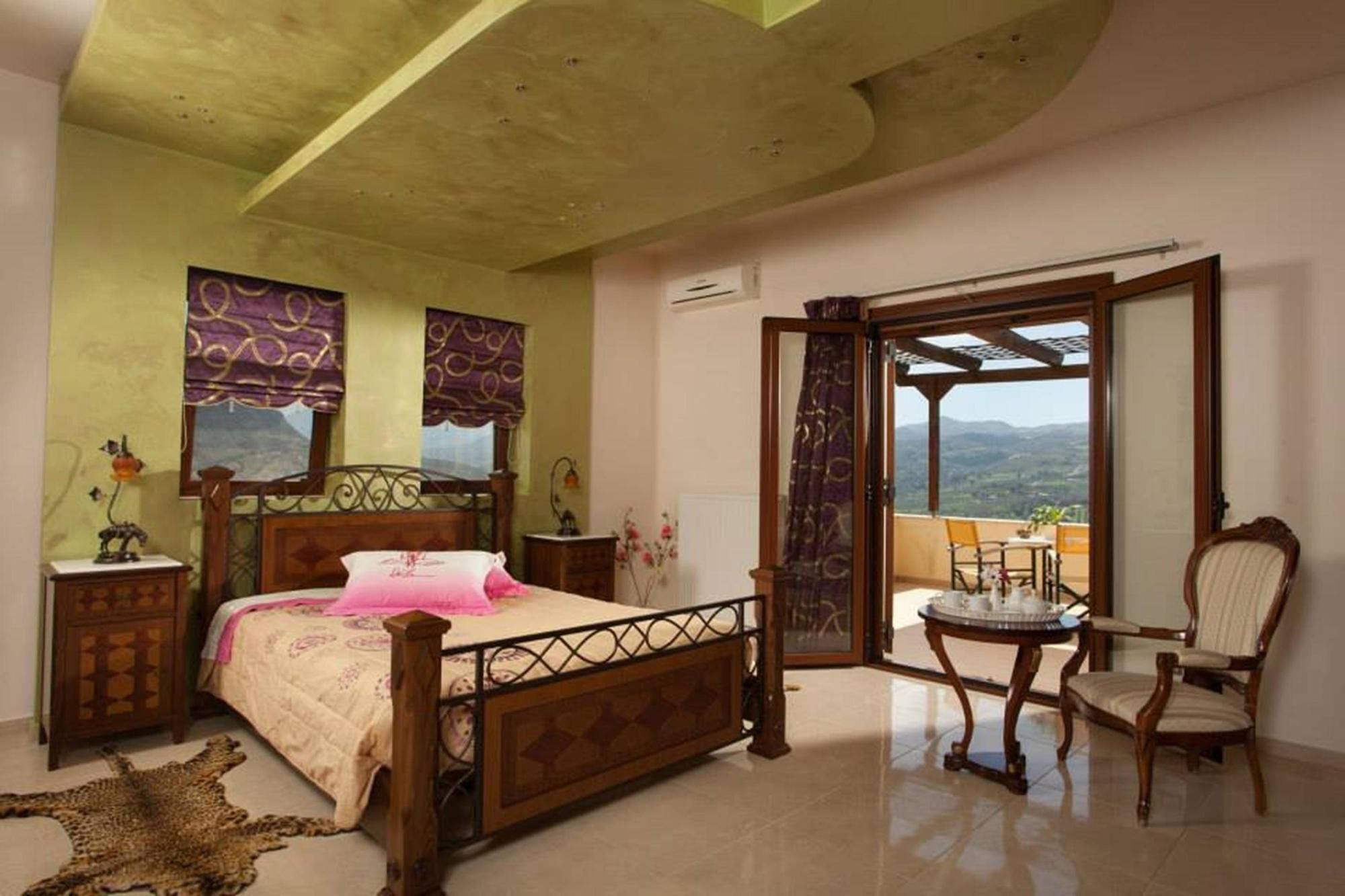 Louloudis Villa Spilion Luaran gambar