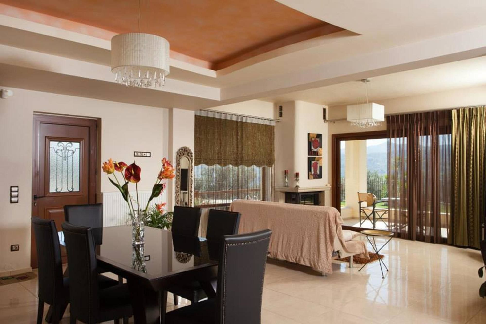 Louloudis Villa Spilion Luaran gambar